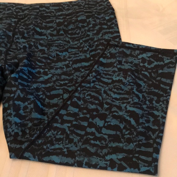 Fabletics Capri - Picture 3 of 4